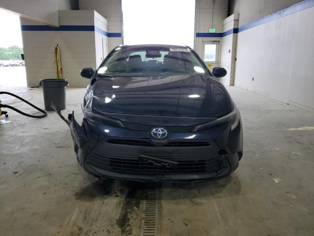 JTDBCMFE2S3087900 - 2025 TOYOTA COROLLA LE Көк фото 5