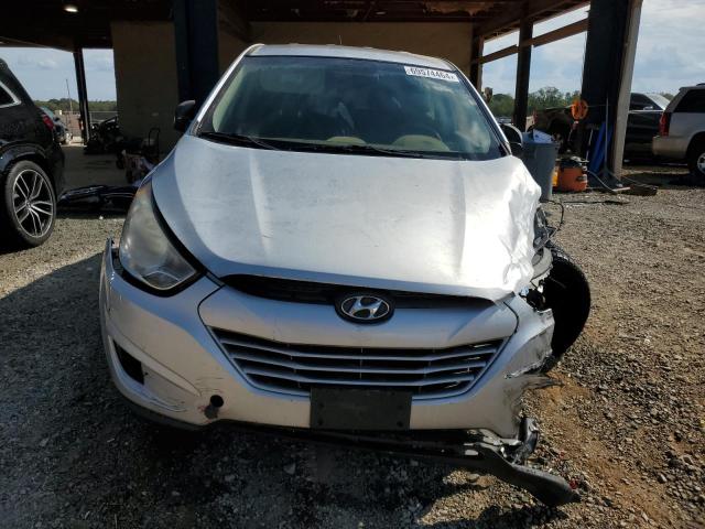 KM8JT3AB1DU759876 - 2013 HYUNDAI TUCSON GL SILVER photo 5