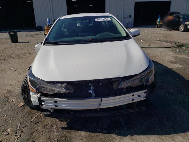 5YFB4MDE5PP061631 - 2023 TOYOTA COROLLA LE WHITE photo 5