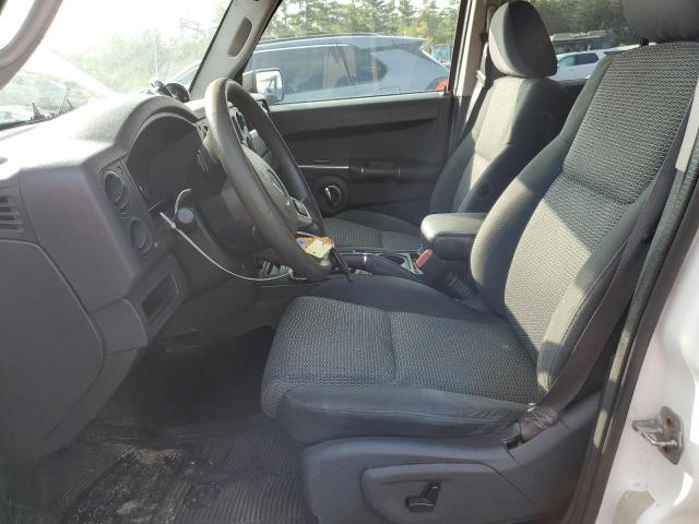 1J8HG48K19C541803 - 2009 JEEP COMMANDER SPORT Weiß Foto 7