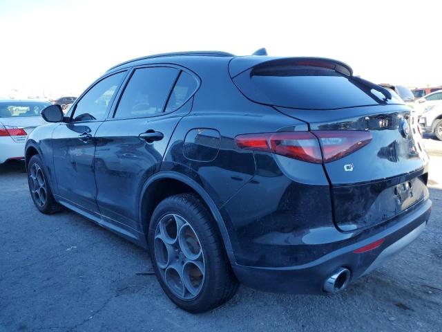 ZASFAKPN0J7B83971 - 2018 ALFA ROMEO STELVIO SPORT Schwarz Foto 2