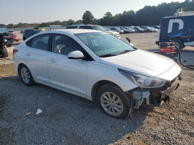 3KPC24A37KE058477 - 2019 HYUNDAI ACCENT SE თეთრი ფოტო 4