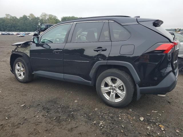 2T3P1RFV2MC180443 - 2021 TOYOTA RAV4 XLE BLACK photo 2