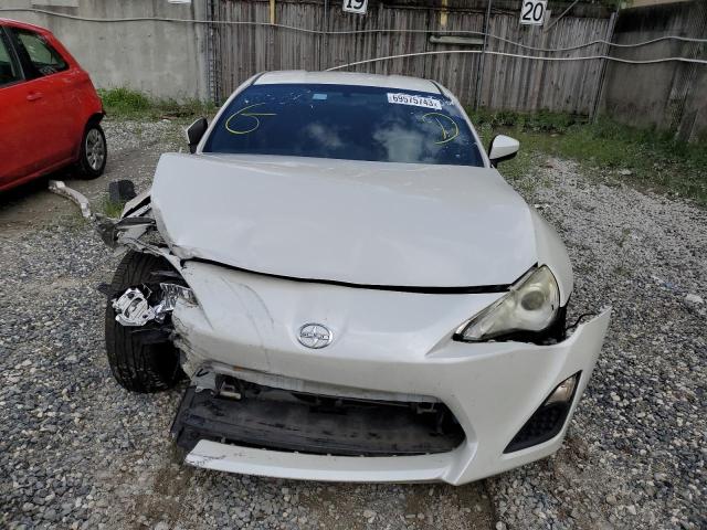 JF1ZNAA10D1718983 - 2013 TOYOTA SCION FR-S ბეჟი ფოტო 5