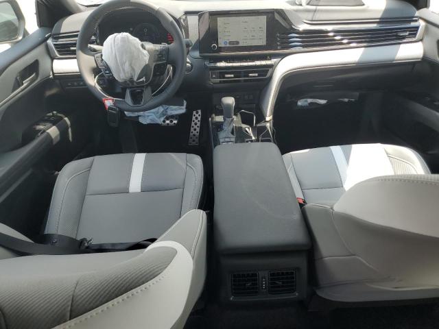 4T1DAACK8SU633547 - 2025 TOYOTA CAMRY XSE SILVER photo 8