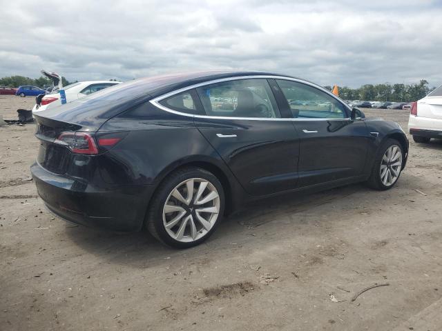 5YJ3E1EA6JF014977 - 2018 TESLA MODEL 3 Czarny zdjęcie 3