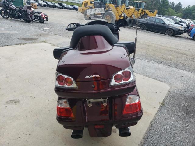 1HFSC47H66A504709 - 2006 HONDA GL1800 栗色 照片 4