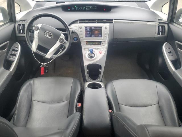 JTDKN3DP9E3050615 - 2014 TOYOTA PRIUS PLUG SILVER photo 8