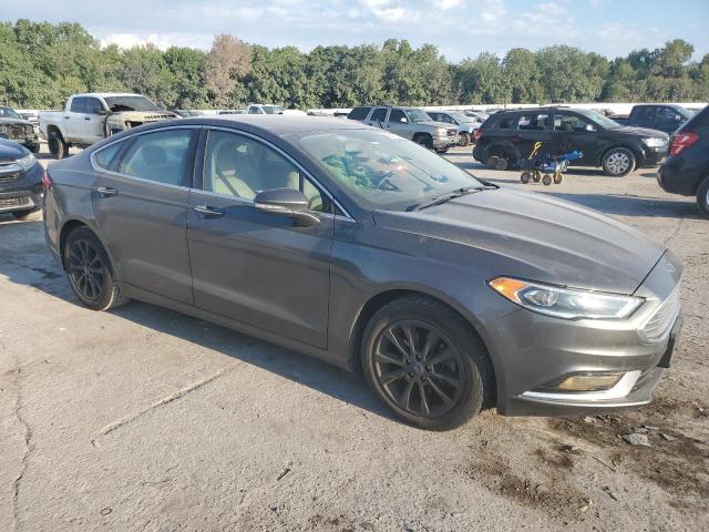 3FA6P0HD8HR114682 - 2017 FORD FUSION SE GRAY photo 4