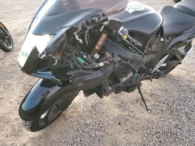 JS1GX72A0B2101727 - 2011 SUZUKI GSX1300 R BLACK photo 9