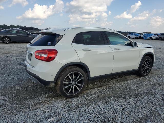 WDCTG4EB0HJ327587 - 2017 MERCEDES-BENZ GLA 250 Beyaz fotoğraf 3