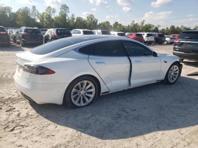 5YJSA1E2XJF260088 - 2018 TESLA MODEL S Սպիտակ լուսանկար 3