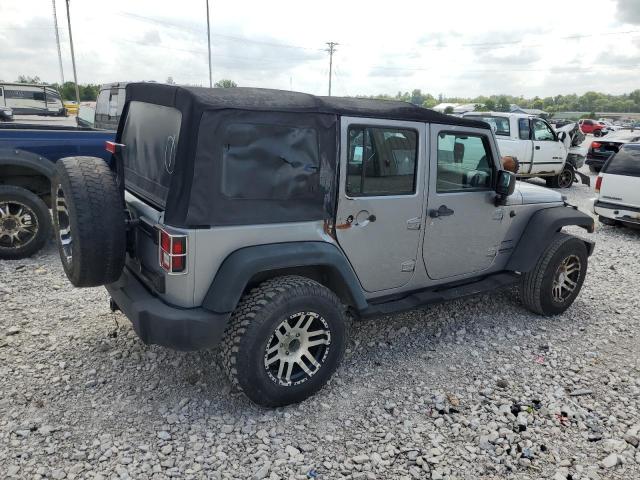1C4BJWDG2DL685896 - 2013 JEEP WRANGLER U SPORT Srebrny zdjęcie 3