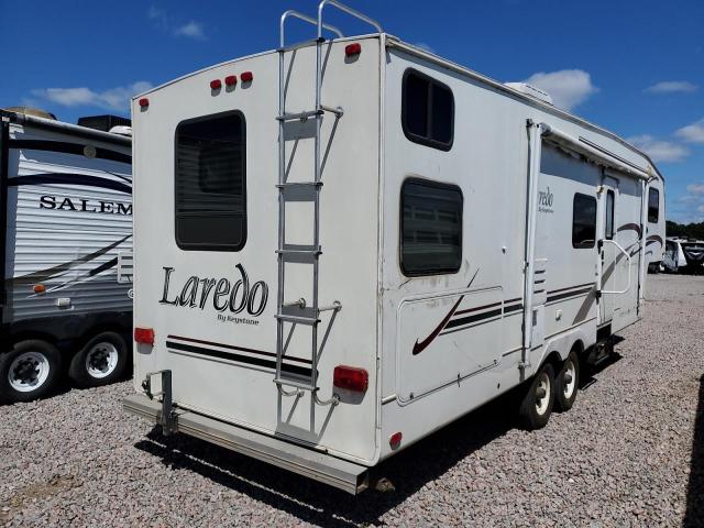 4YDF29B224J455713 - 2004 KEYSTONE MONTANA WHITE photo 4