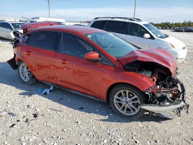 1FADP3K22JL257745 - 2018 FORD FOCUS SE RED photo 4