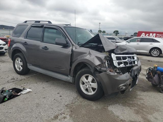 1FMCU9DG8BKA20223 - 2011 FORD ESCAPE XLT GRAY photo 4