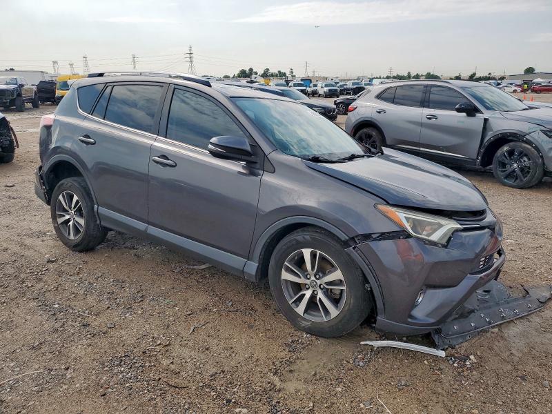 JTMWFREVXHJ131296 - 2017 TOYOTA RAV4 XLE 灰色 照片 4