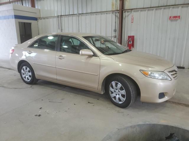 4T1BF3EK2AU062461 - 2010 TOYOTA CAMRY BASE Bej foto 4
