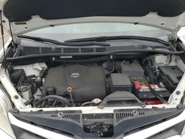 5TDKZ3DC1KS990709 - 2019 TOYOTA SIENNA LE Biały zdjęcie 12