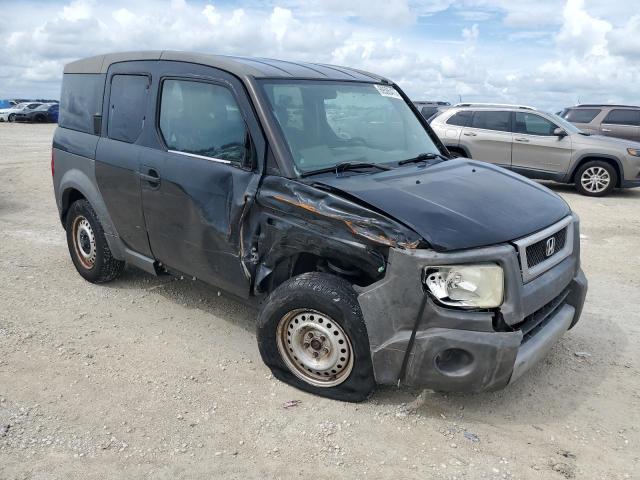 5J6YH17273L006948 - 2003 HONDA ELEMENT DX BLACK photo 4