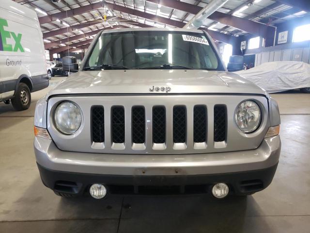 1C4NJPBA8FD413464 - 2015 JEEP PATRIOT SPORT GRAY photo 5