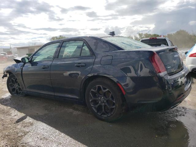 2C3CCAGG4KH542721 - 2019 CHRYSLER 300 S BLACK photo 2