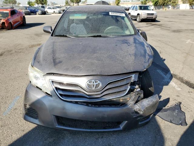 4T4BF3EK2BR187015 - 2011 TOYOTA CAMRY BASE 石墨色 照片 5