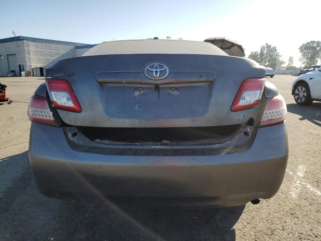 4T4BF3EK2BR187015 - 2011 TOYOTA CAMRY BASE 石墨色 照片 6
