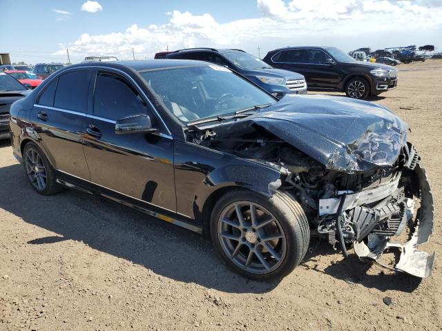 WDDGF8BB3BR173204 - 2011 MERCEDES-BENZ C 300 4MATIC BLACK photo 4