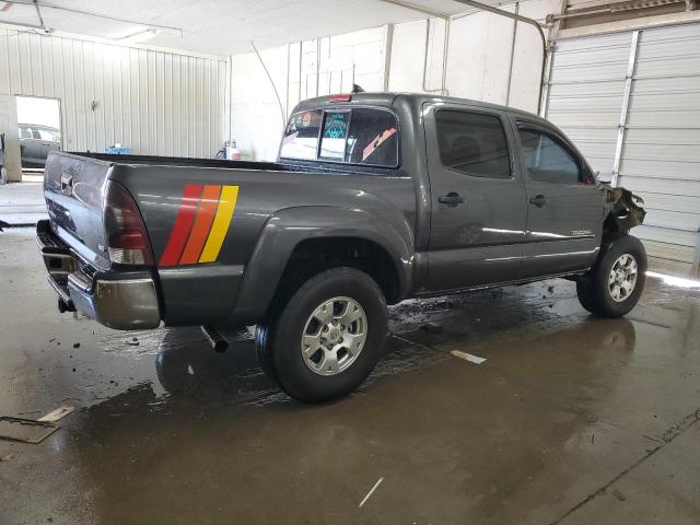 3TMLU4EN9FM175379 - 2015 TOYOTA TACOMA DOUBLE CAB GRAY photo 3