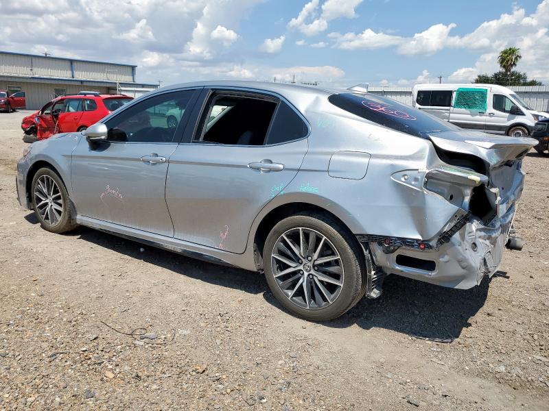 4T1G11AK1PU800211 - 2023 TOYOTA CAMRY SE NIGHT SHADE GRAY photo 2