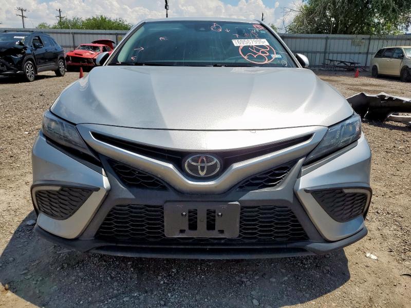 4T1G11AK1PU800211 - 2023 TOYOTA CAMRY SE NIGHT SHADE GRAY photo 5