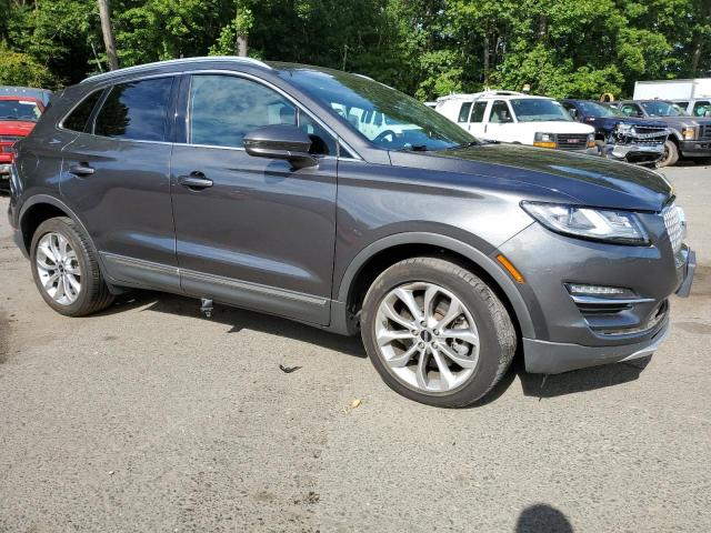 5LMCJ2D90KUL03332 - 2019 LINCOLN MKC SELECT ნაცრისფერი ფოტო 4