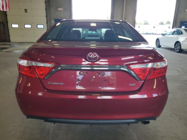 4T1BF1FK9HU745139 - 2017 TOYOTA CAMRY LE RED photo 6