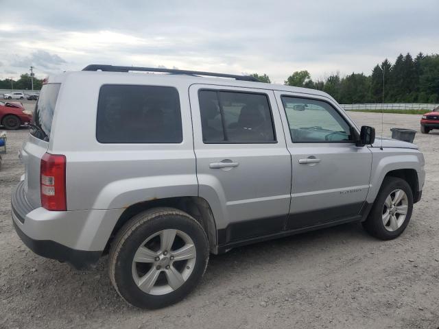 1C4NJRBB1ED595527 - 2014 JEEP PATRIOT SPORT 银色 照片 3