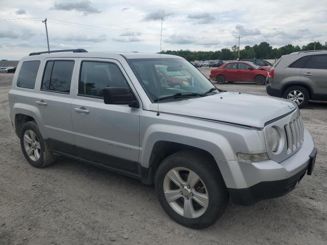 1C4NJRBB1ED595527 - 2014 JEEP PATRIOT SPORT 银色 照片 4