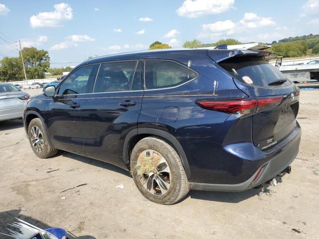 5TDGZRAH7MS084446 - 2021 TOYOTA HIGHLANDER XLE BLUE photo 2