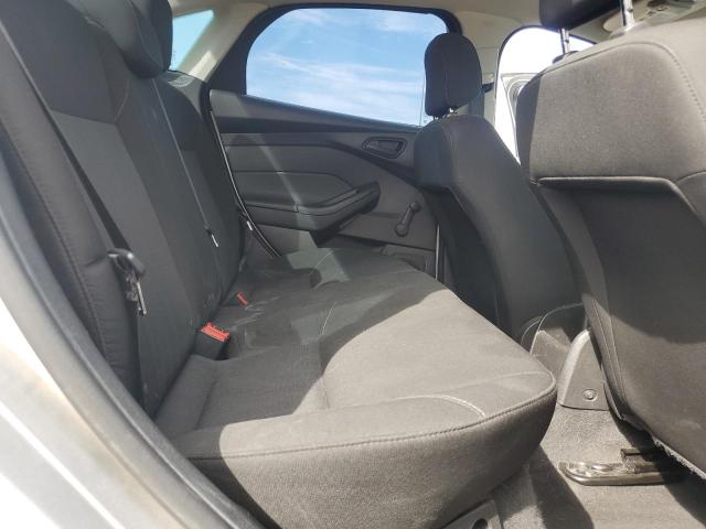 1FADP3E29HL211545 - 2017 FORD FOCUS S 银色 照片 10