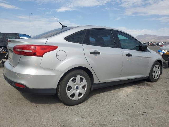 1FADP3E29HL211545 - 2017 FORD FOCUS S 银色 照片 3