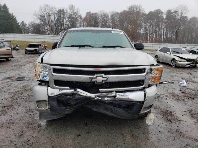 1GCRKSE32BZ249396 - 2011 CHEVROLET CHEV K1500 LT SILVER photo 5