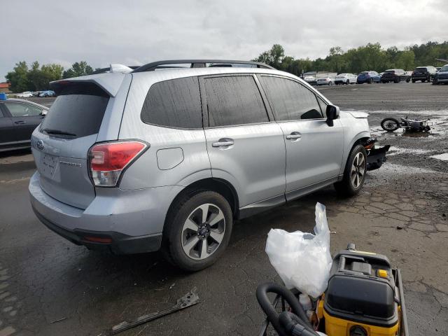 JF2SJAEC1JH437699 - 2018 SUBARU FORESTER 2.5I PREMIUM SILVER photo 3