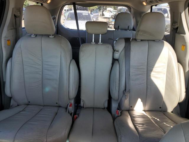 5TDYK3DC5CS215880 - 2012 TOYOTA SIENNA XLE 银色 照片 10