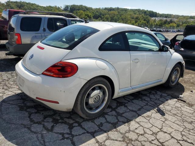 3VWJP7AT2CM618985 - 2012 VOLKSWAGEN BEETLE WHITE photo 3