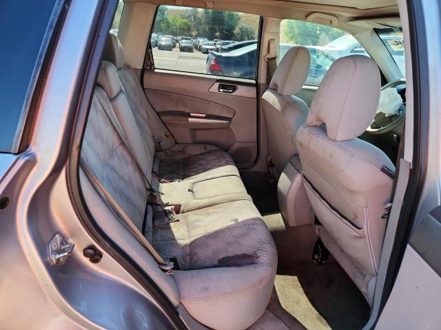 JF2SH6CC2AH776497 - 2010 SUBARU FORESTER 2.5X PREMIUM SILVER photo 11