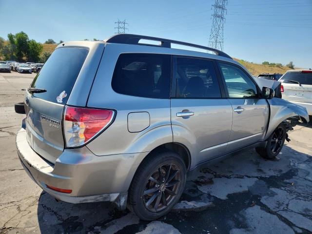 JF2SH6CC2AH776497 - 2010 SUBARU FORESTER 2.5X PREMIUM SILVER photo 3