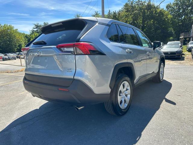 2T3F1RFV4RW447731 - 2024 TOYOTA RAV4 LE 银色 照片 3