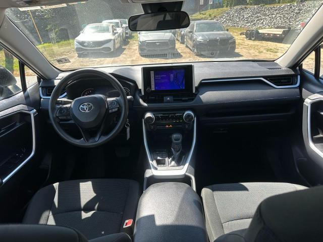 2T3F1RFV4RW447731 - 2024 TOYOTA RAV4 LE 银色 照片 6