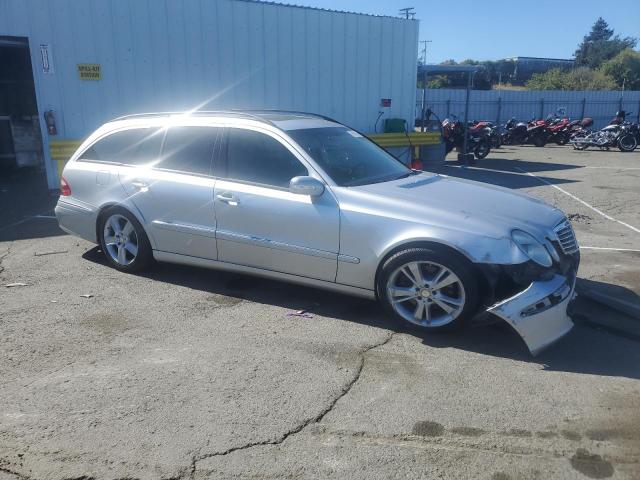 WDBUH83J55X172969 - 2005 MERCEDES-BENZ E 500 4MATIC SILVER photo 4
