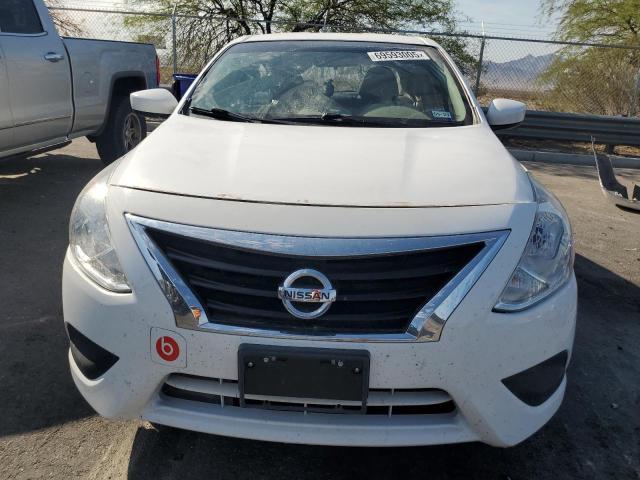 3N1CN7AP9JL886104 - 2018 NISSAN VERSA S WHITE photo 5