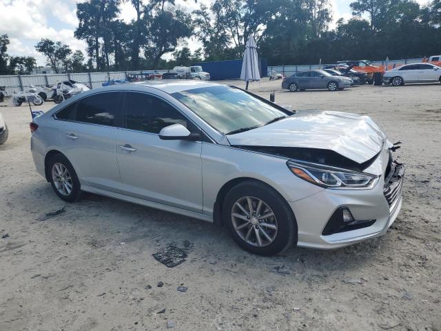 5NPE24AF3KH817883 - 2019 HYUNDAI SONATA SE 银色 照片 4